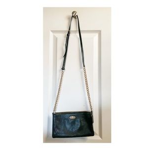 COACH- Leather& Gold Crossbody